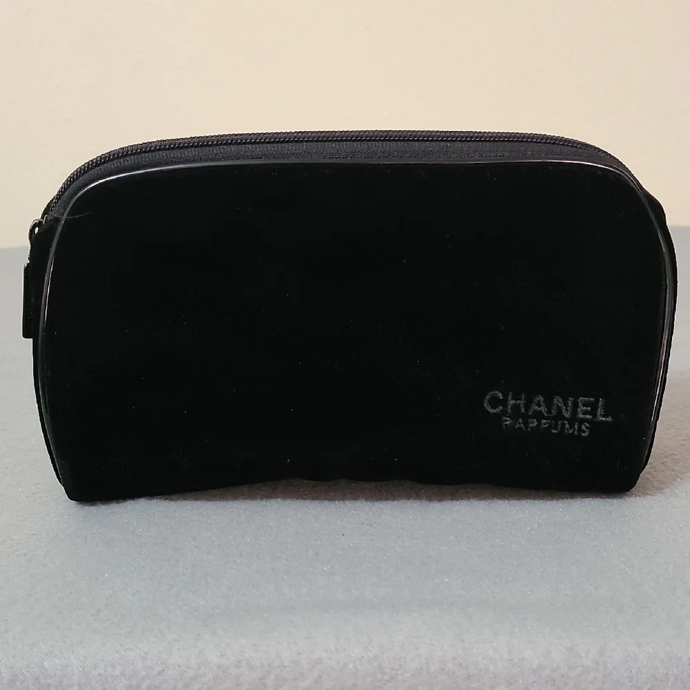 CHANEL Parfums Black‎ Velvet Cosmetic Makeup Bag
